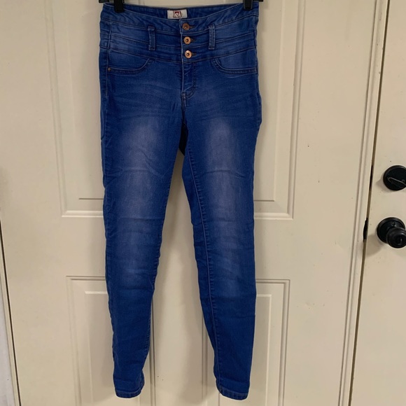 lei Denim - Lei Jeans